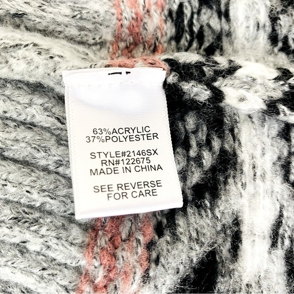 Lety & Me Long Line Chunky Knit Aztec Striped Cardigan Size XS - Picture 10 of 11